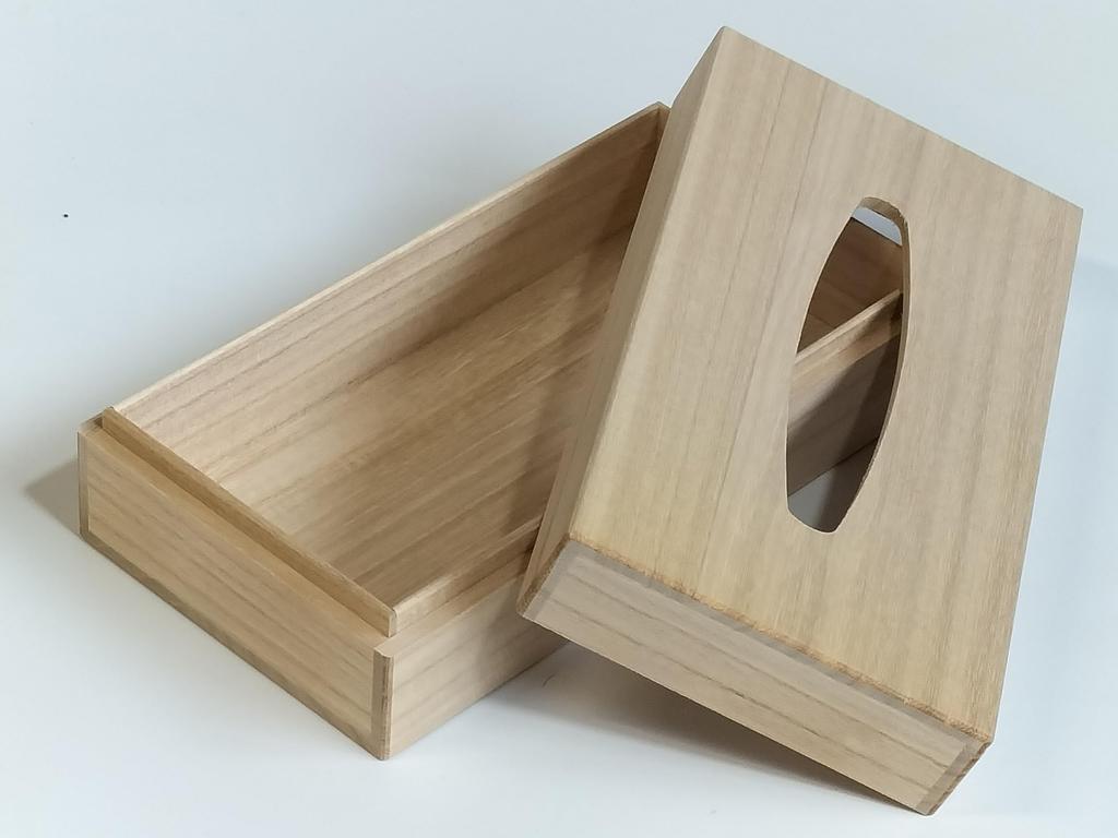Urakami Kiri Kogei Paulownia Wood Tissue Box, Natural Wood, Made In Japan