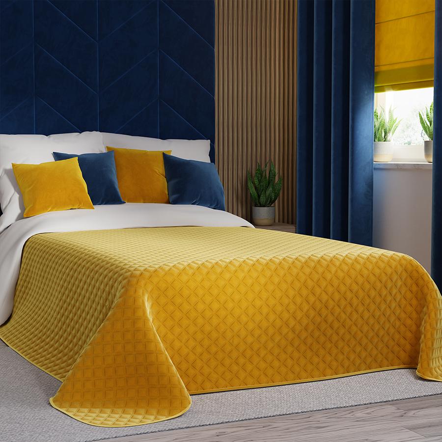 VELVI Decorative bedspread in a shade of royal saffron - 170x210cm