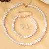 Imitationsperlenkette Armband Ohrstecker Dreiteiliges Set Modisches Damenperlen-Schmuckset