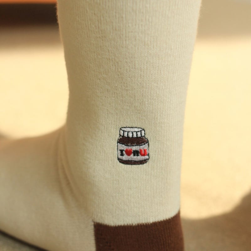 SNOOZY Schoko-Marmelade Bestickte Socken (Beige Braun)