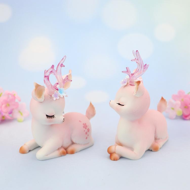 Nordic Cute Deer Car & Room Ornaments: Girly Heart Dashboard & Bedroom Decor.