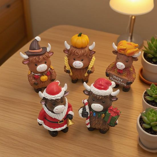 Christmas Highland Cattle Statue Thanksgiving Day Pumpkin Highland Cow Figurine Sculpture Home Office Desktop Decoration Ornament