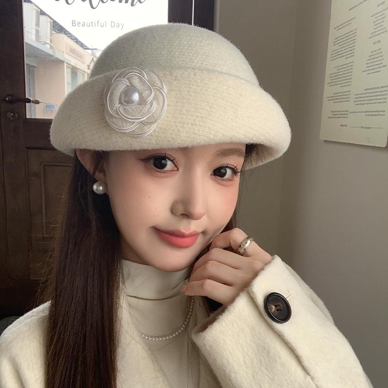 Women S French Style Short Brim Pearl Flower Warm Painter Hat Autumn Winter