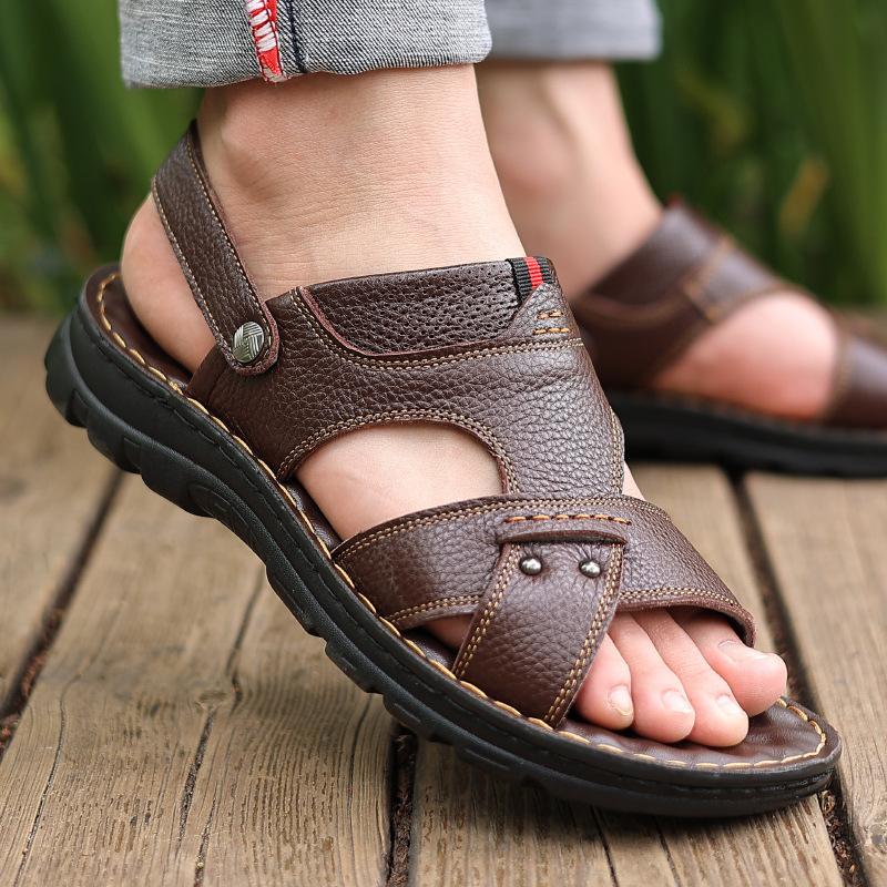 

Производитель мужские сандалии летние новые повседневные пляжные туфли носить нескользящие папины кожаные тапочки 38