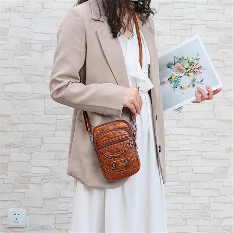 Vintage Soft Leather Crossbody Bags Rivet PU Women Messenger Shoulder Bag Small Female Handbags Phone Purses Black and Brown