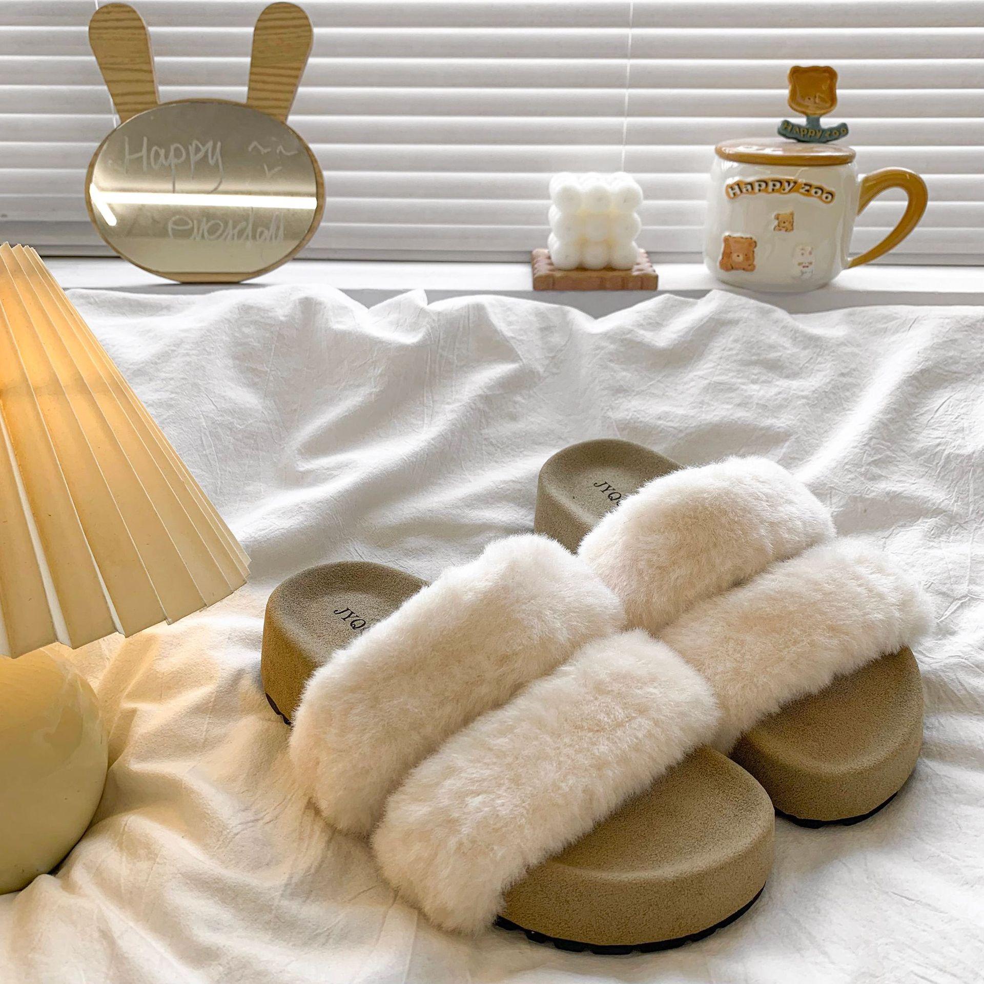 

Muffin thick bottom heightening one-word cotton slippers women s outer wear 2025 autumn and winter new small open-toed warm fluff mop 40