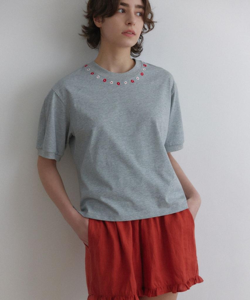 Okuka Flower Embroidered Puff T-Shirt - Gray