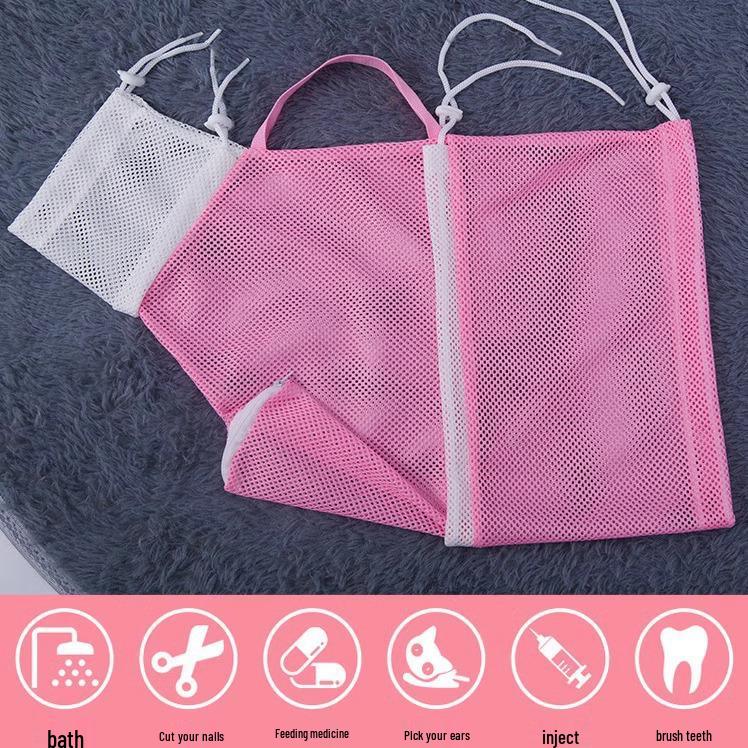 Anti-Scratch Cat Bathing Bag with Nail Clippers