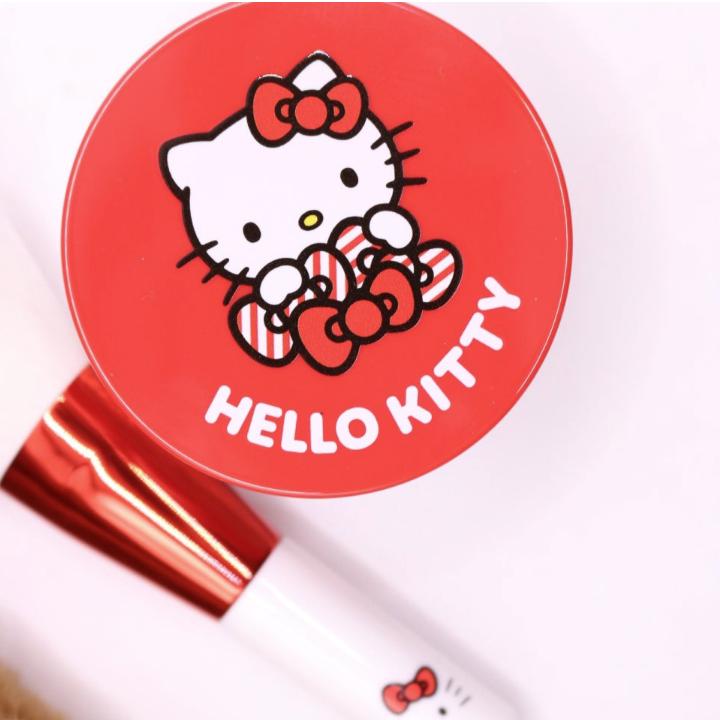 Baza pod makijaż Puder wykończeniowy Edycja Hello Kitty (Kontrola wydzielania sebum, Zmniejszanie porów)