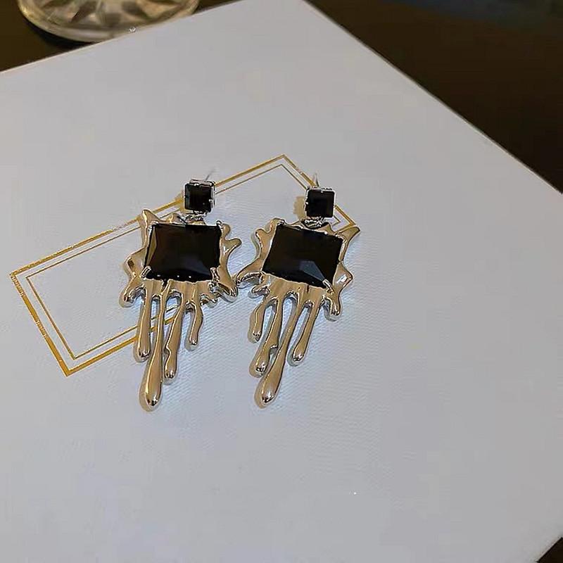 Elegant Black Butterfly Tassel Earrings - Sweet, Cool, and Versatile Design