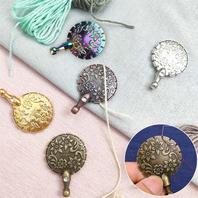 Kreuzstich-Anhänger aus Bronze, Fadenschneider, Garnschneider, Anhänger, Retro-Fadenbrecher-Scheibe für DIY-Nähwerkzeuge