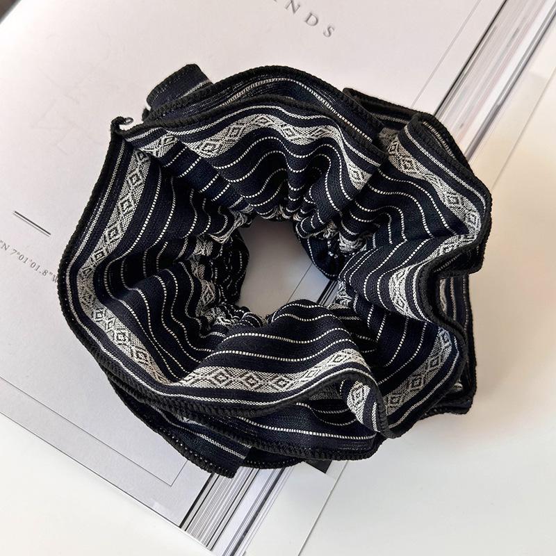 Vintage gestreifter Damen-Quadrat-Schal Haargummi mit einzigartigem Design