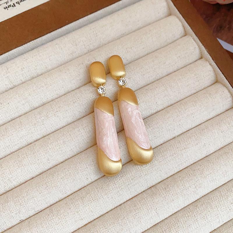 Silver Needle Cross-Border Tassel Earrings: Women's Versatile, Stylish Studs with a Unique, Trendy Design.