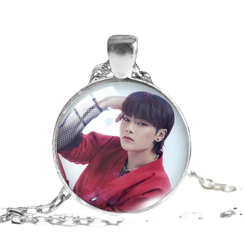 Stray Kids Inspired Geometric Pendant Necklace With Timeless Gemstone Design For Fans