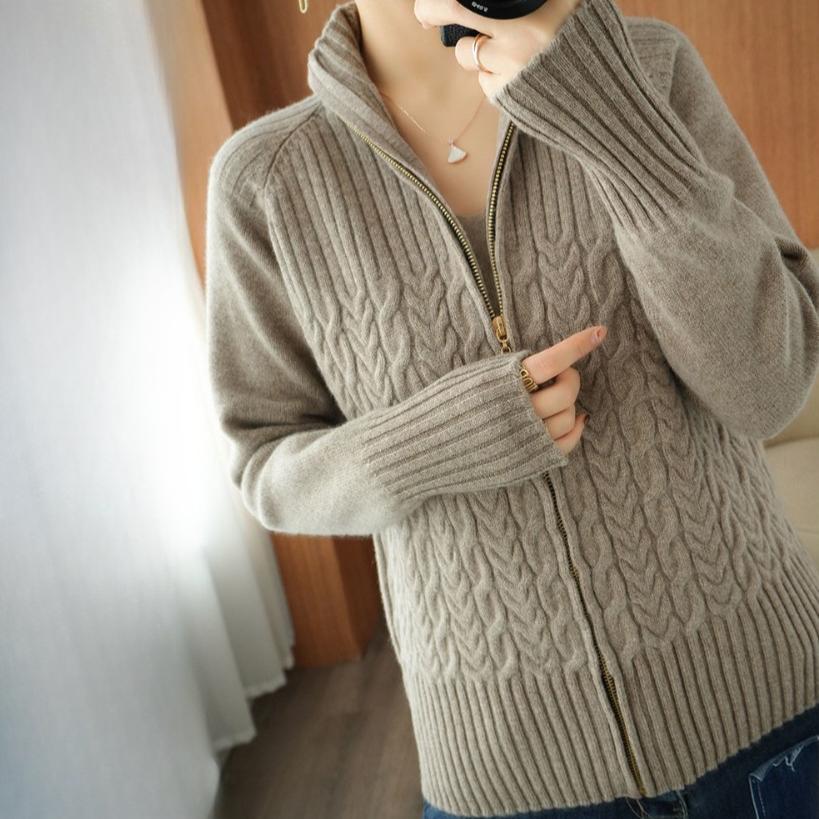 

IHUASU Весенний кардиган женский на молнии свободный универсальный повседневный модный с узором витая коса , воротник-стойка, джемпер-пальто L верблюд