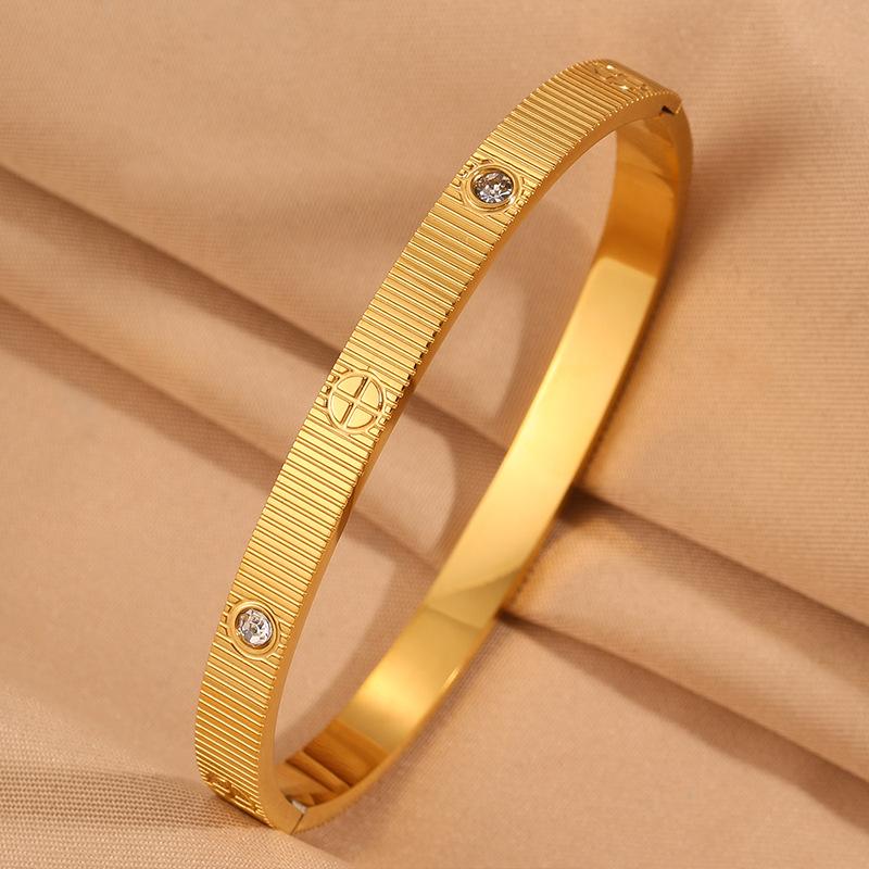 New Striped Cross Women s Ing Light Luxury Fashion Buckle Versatile Bracelet 17CM
