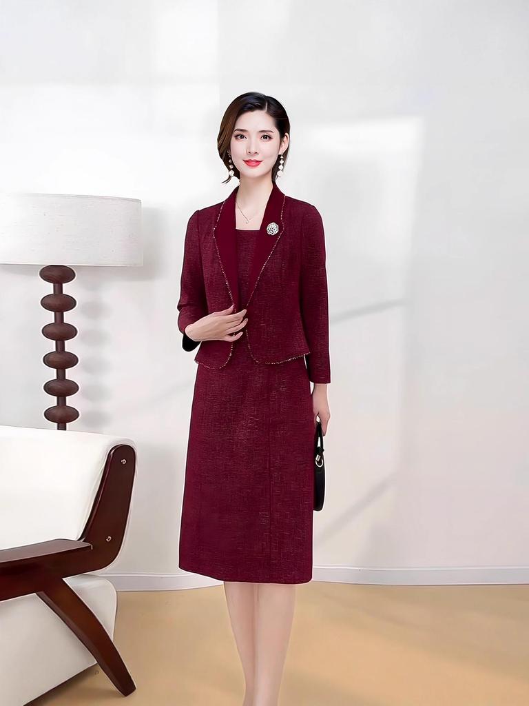 Elegant Winter Plus-Size Mid-Length Faux Two-Piece Dress for Mother-in-Law's Wedding Banquet 2025