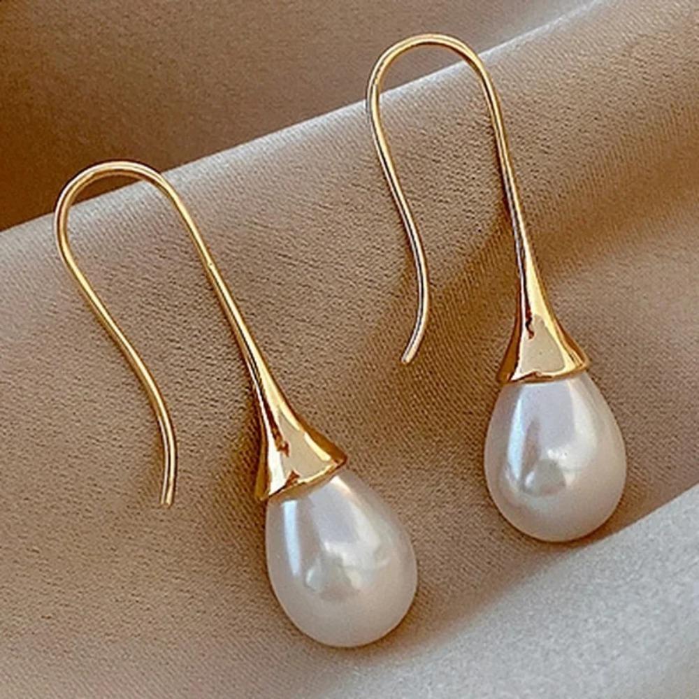 Elegant and Fashionable Women's Water Drop Imitation Pearl Earrings Wedding Jewelry Birthday Gifts