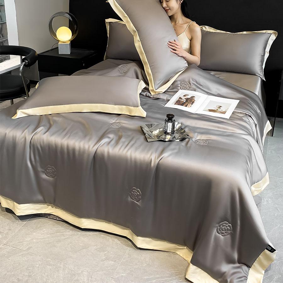 Nieuwe Eenvoudige Zomer Dekbed Deluxe Effen Kleur Airconditioning Dekbed Dubbelzijdig Enkel Hoge Kwaliteit Gewatteerd Dekbed Deken 150x200cm