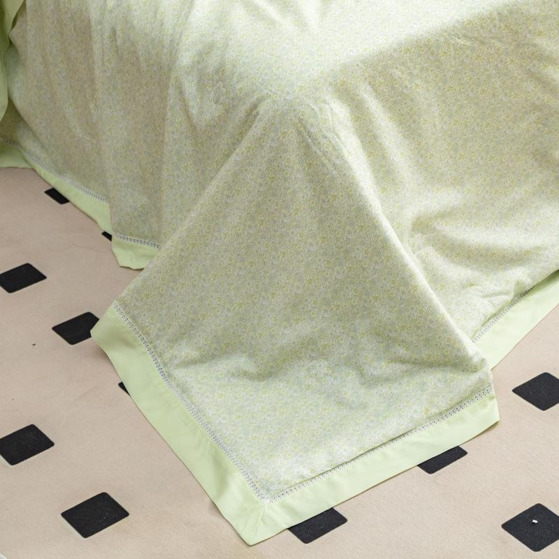 60s Tencel Lightweight Jacquard Summer Quilt - Skin-Friendly, Machine Washable, Printed Hollow-Out Design for Single & Double Beds