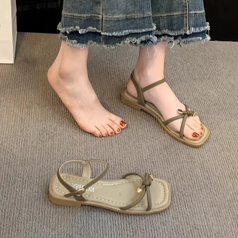 

Сандалии на плоской подошве с тонкими ремешками женские лето 2025 новая обувь интернет-знаменитости наступили на дерьмо фея с юбкой римские пляжные туфли 35 хаки