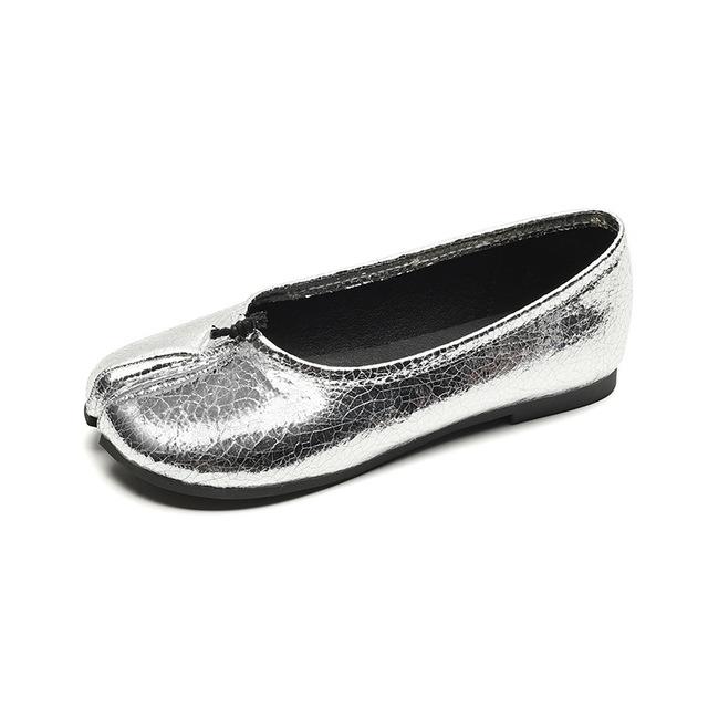 

Жіночі туфлі Tabi Ninja Shoes Silver Mary Janes Tabi Ninja Flats Тапочки з розділеними носками Лофери з м’яким низом Zapatillas Mujer Розмір 43 40 срібний