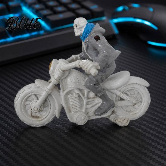 Retro Style Skull Ornament Halloween Skeleton Ornament Resin Motorcycle Figurines Durable Matte Finish Collectible Statue for Boy Desktops E-Sports