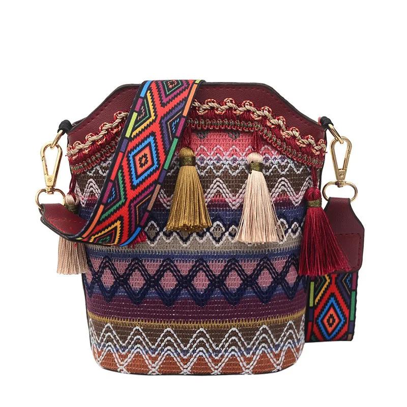 1 Pcs Fashion Bohemian Ethnic Style Women's Straw Woven Shoulder Messenger Bag Retro Casual Tassel Bucket Bag