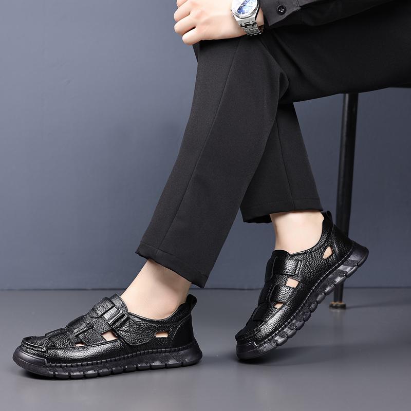 Sommer Klassische Herren Bequeme Ausgehöhlte Rutschfeste Schuhe Weiche Kühle Leichte Atmungsaktive Allround-Komfort Lässige Leder-Sandalen