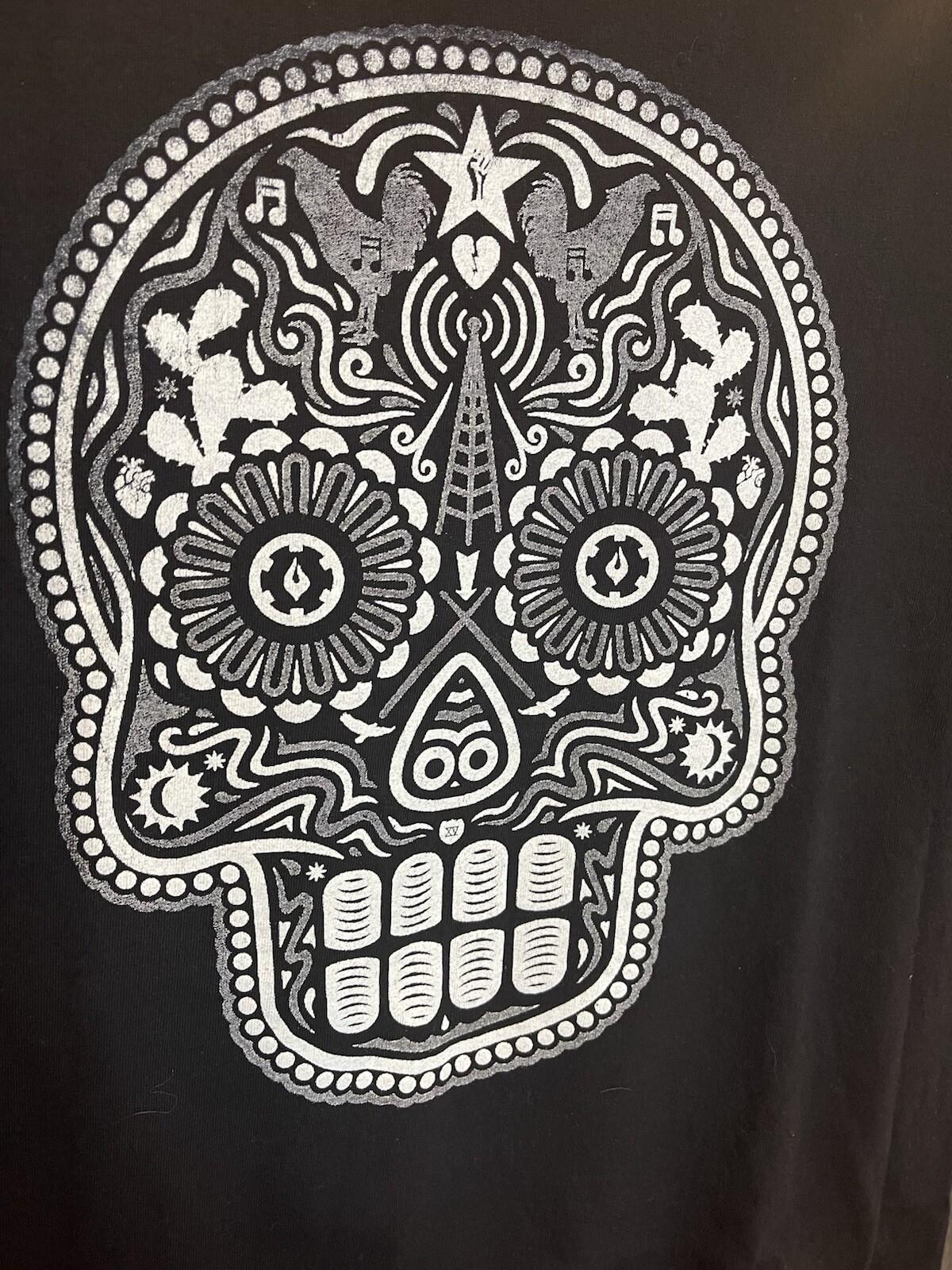 Reventon Spanish American Band Tour T-Shirt 2016 Adult Small Black Unisex T-Shirt XL