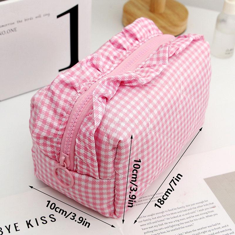 Floral Makeup Bag with Lace Trim  Large Capacity Quilted Cosmetic Toiletry Organizer Case Travel Portable Cosmetic Pouch