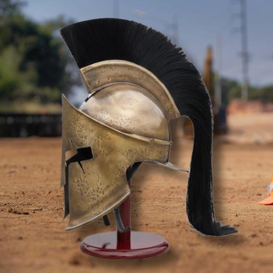 Handmade Spartan King Leonidas Helmet, 300 Movie Replica Greek Warrior Armor, Wearable Cosplay Helmet with Black Plume