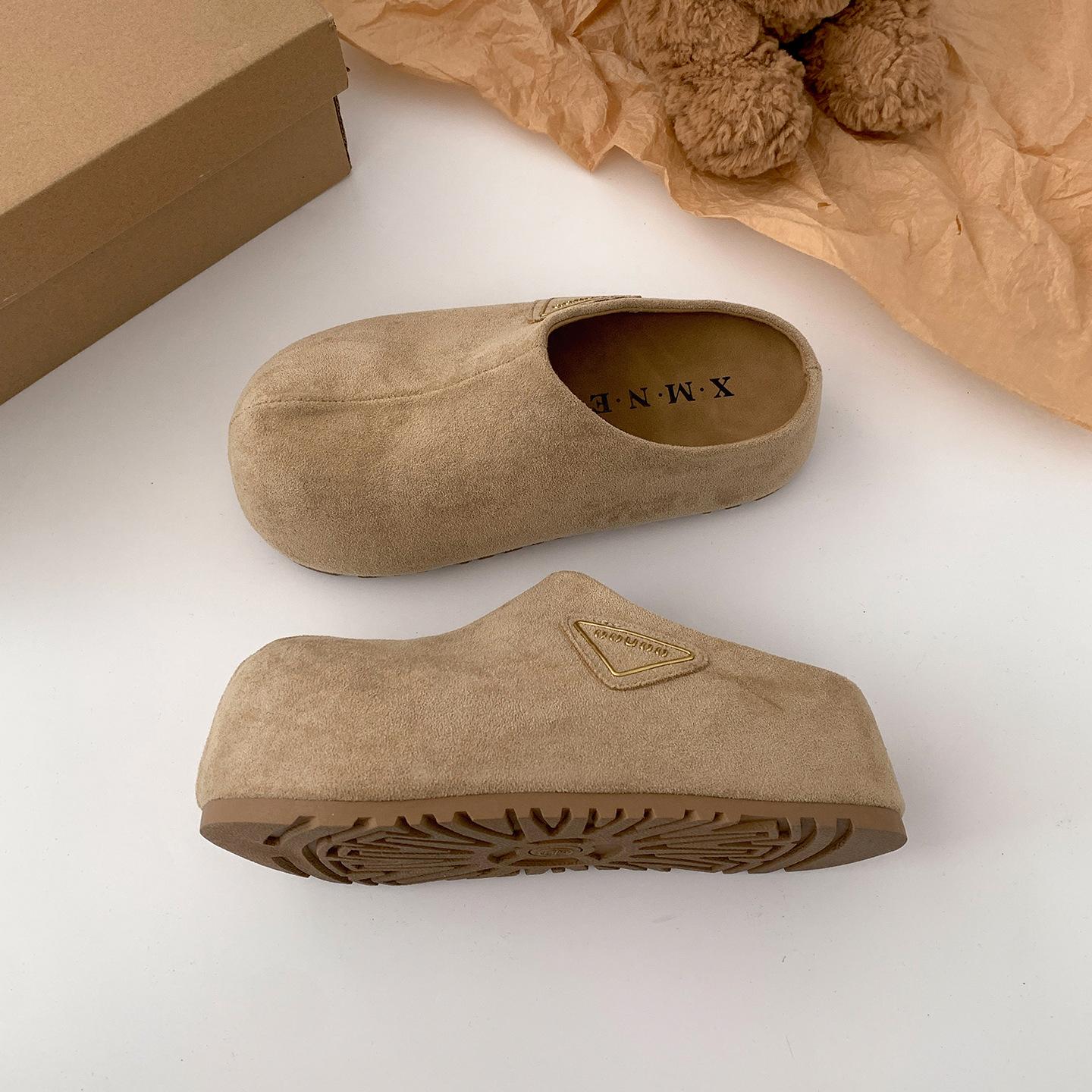 

Popular retro non-slip thick-soled bag head slippers for women s summer wear 2025 new versatile soft-soled half-drag Birkenstock shoes 35 бежевый