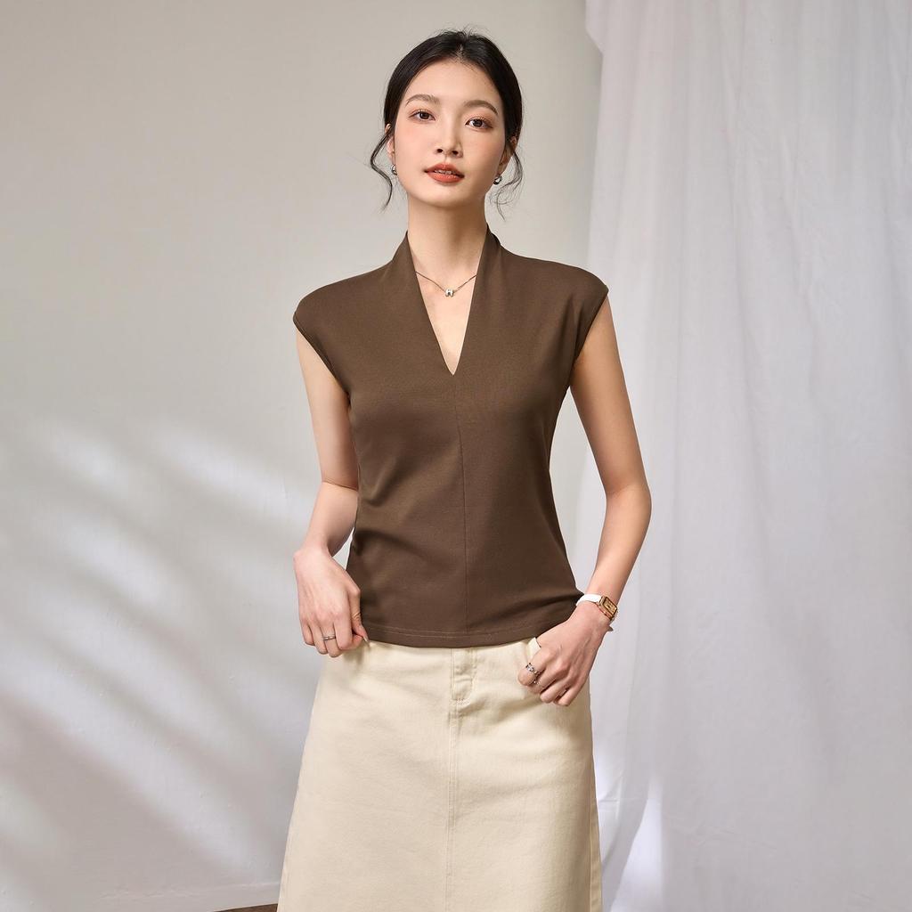 2025 Summer Women's Sleek V-Neck Sleeveless T-Shirt