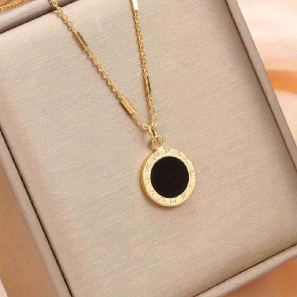 Vintage Roman Numeral Black Dial Pendant Necklace for Women New Trend Girls Clavicle Chain Jewelry Gifts