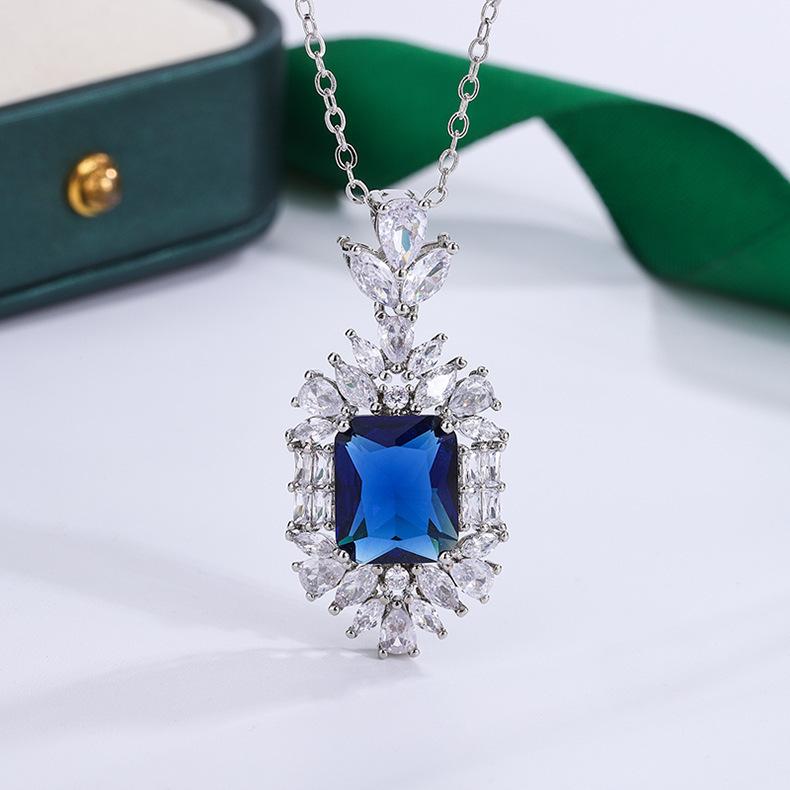 Zircon Necklace Princess Banquet Colorful Treasure Square Diamond Pendant Emerald Engagement Luxury