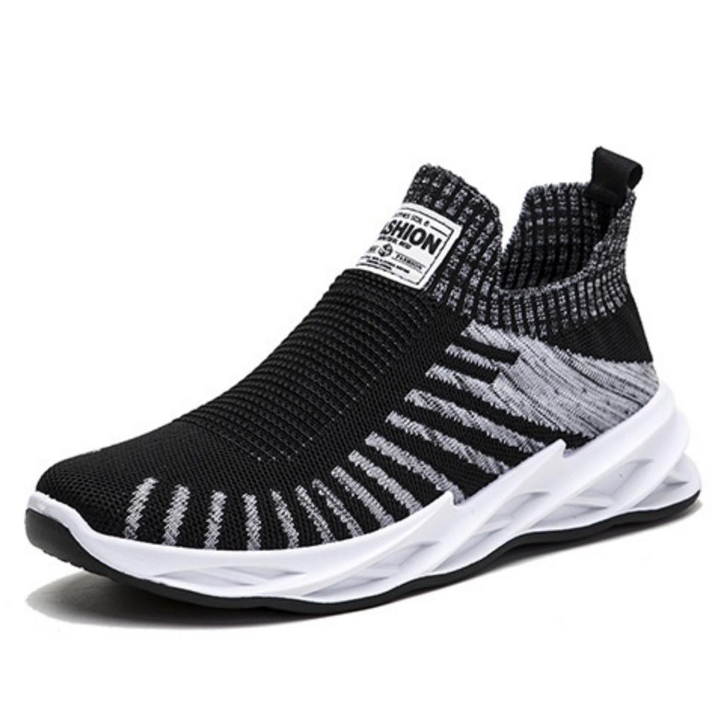 Large Size Men's Shoes New Medium-top Fly-woven Socks Trendy Shoes Men Lazy Breathable Blade Shoes Men