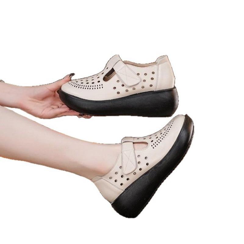 Round-toed Flat, Hollowed-out Sandal Style, Breathable Crocs with Sponge Soles, Comfortable Headband Shoes
