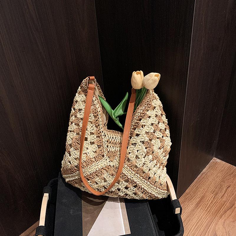 

Летняя пляжная соломенная сумка женская 2025 новая универсальная сумка через плечо сумка-мессенджер плетеная сумка-тоут