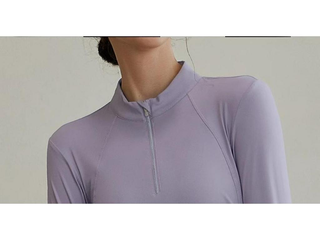 Women's Reflective Long Sleeve Yoga T-shirt - Night Run Fitness Top with Half-Zip Style for Autumn Running and Training
