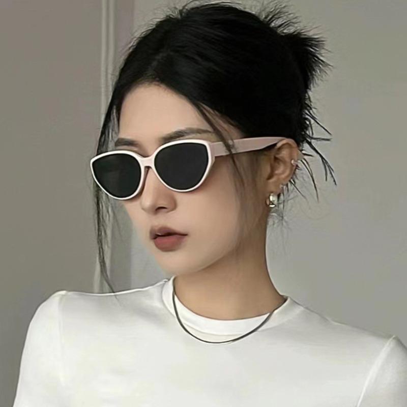 Y2K Stylish Cat Eye Sunglasses Ladies Slim Facial Look Premium Texture UV Protection White Square Frame Polarized Lens Shade