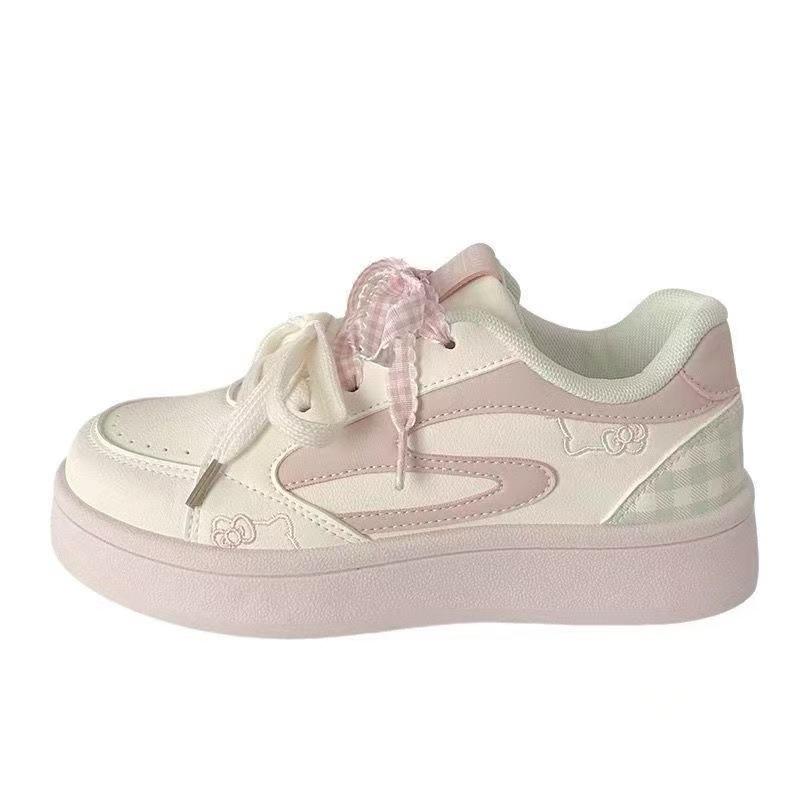 College-Stil Nische Lässig Vielseitige Board-Schuhe Damen Herbst Neu Dicke Sohle Hoher Wert Weiße Schuhe Brotschuhe