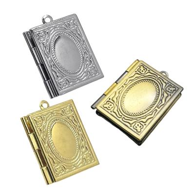 Elegant Photo Locket Pendant With Intricate Engraving Design Special Occasion Jewelry For Distinctive Keepsakes