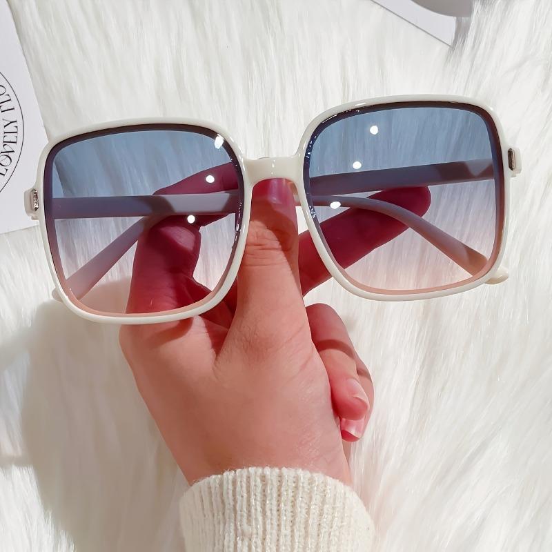 4 Pairs of Women's/men's Trendy Retro Large Frame Korean Version Fashionable Glasses for Daily Leisure