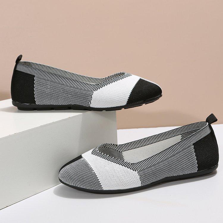 

Small square head empty knitted flat-soled single shoes women s Doudou shoes summer breathable flying knitting light mouth versatile low-top grandma s 42 чёрный