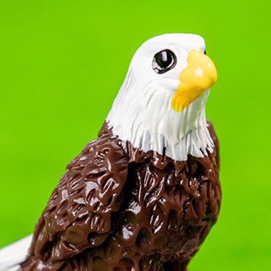 4Pcs Mini Eagle Figurines Miniature Resin Animal Ornaments Mini Bald Eagle Collectibles for DIY Craft Accessories Fairy Garden Decoration