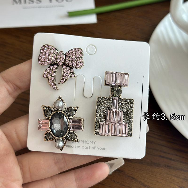 

Элегантные женские модные хрустальные флаконы для духов с бантом и жемчугом, броши, значки, классические женские аксессуары для вечеринок и свадеб