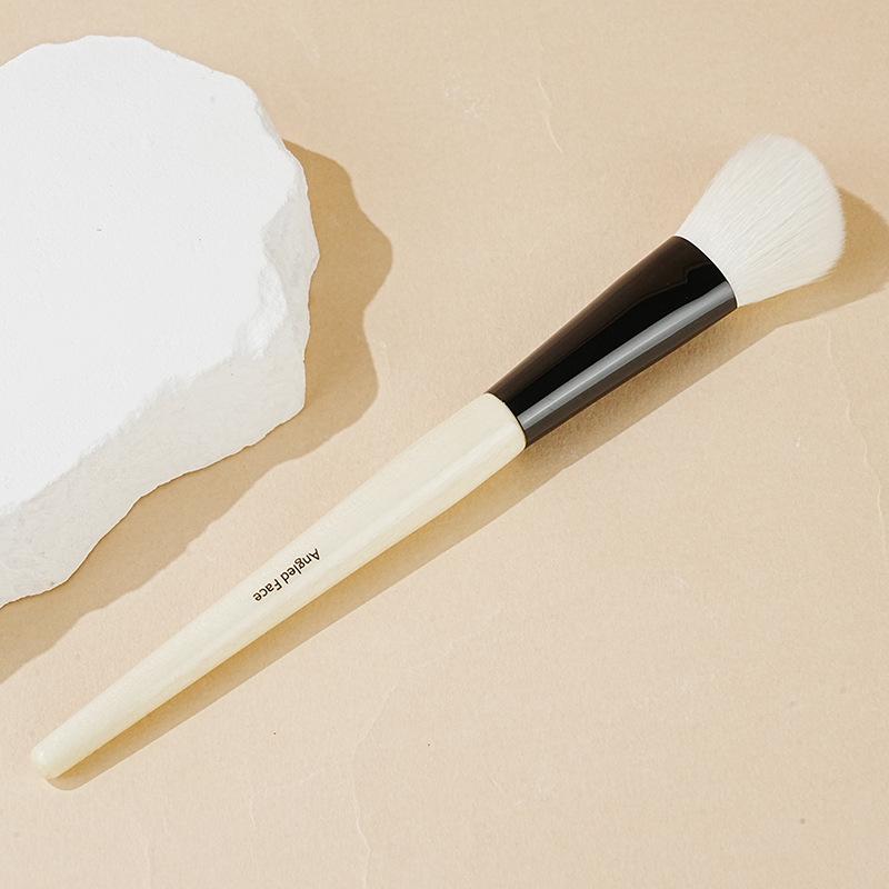 

Cangzhou Multifunctional Makeup Brush Set: BB, Blush, Loose Powder, Highlight, Angled Makeup Brush