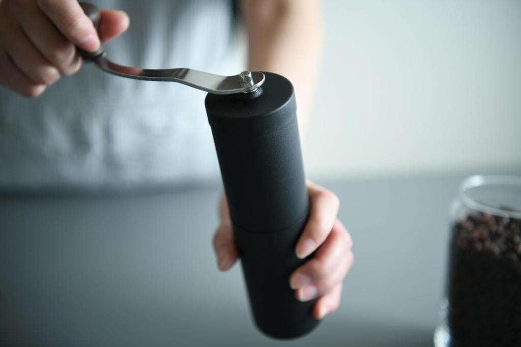 Yaxell Coffee Grinder for 81077 Beginners, Manual, Outdoor, Beginner's, Black,