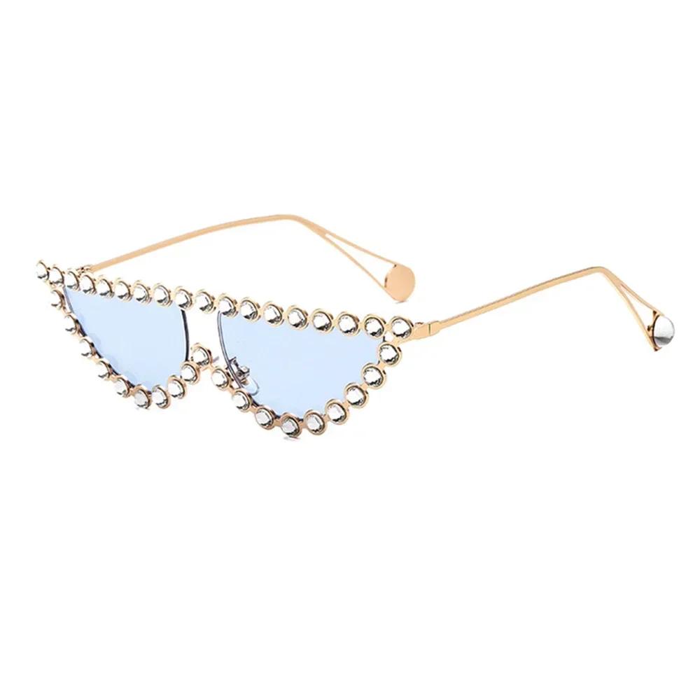 

New Fashion Brand Luxury Designer Diamond Sunglasses Women Rhinestone Shades Glasses Cat Eye Vintage Outdoor Summer Sunglasses